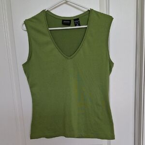 New York & Company Sleeveless V-Neck Tank Top Size M Bright Green EUC Stretch